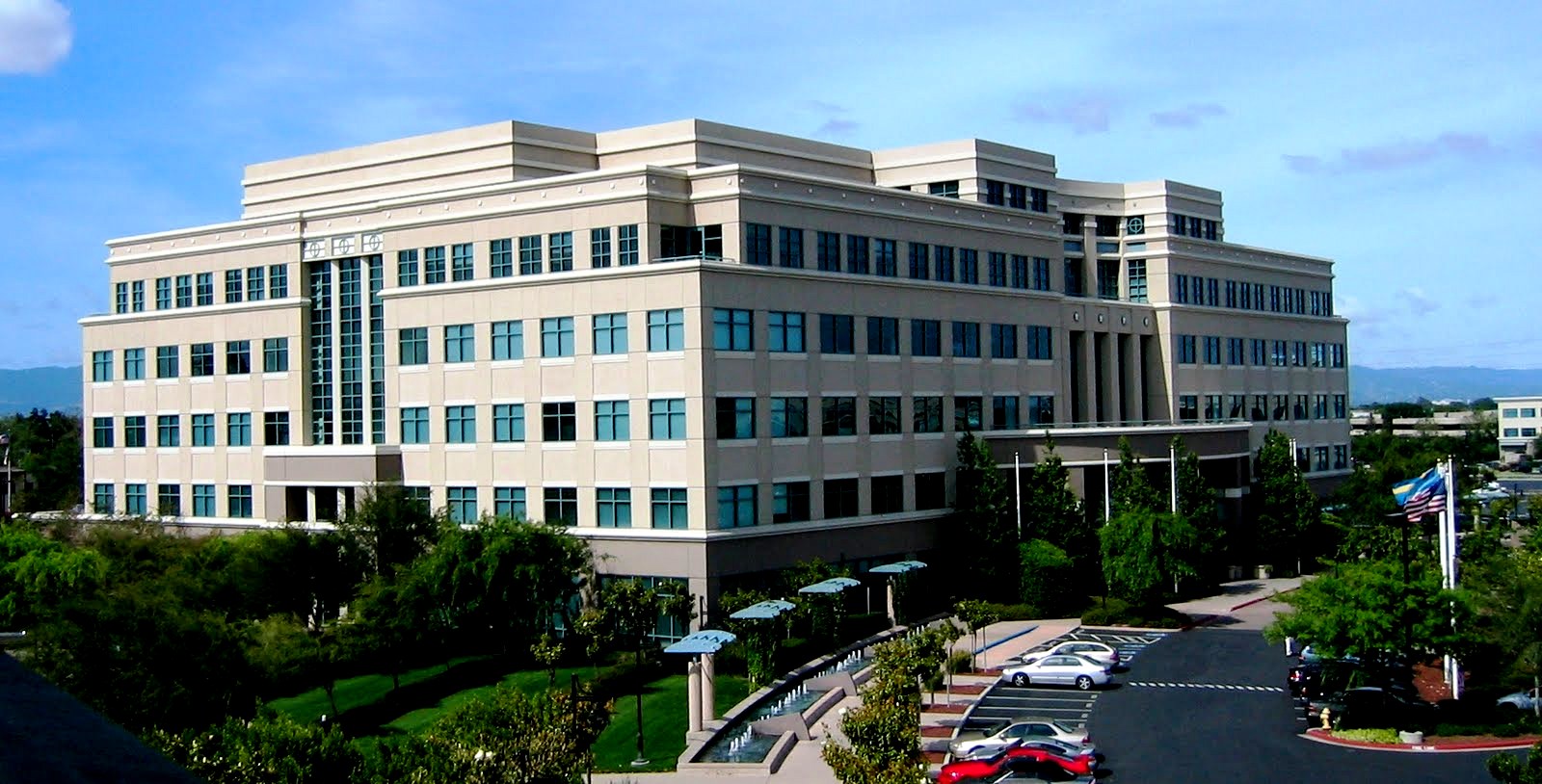 Cisco Systems headquarters building on the San Jose main campus